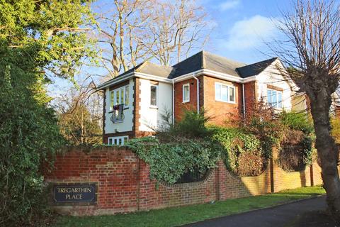 GARLANDS ROAD, LEATHERHEAD, KT22