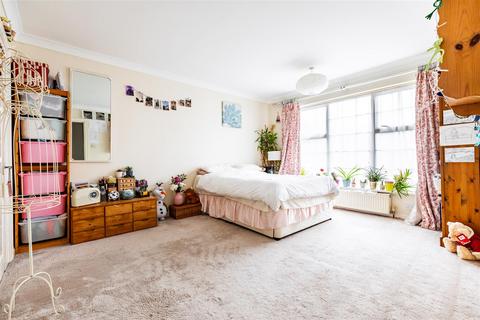 3 bedroom end of terrace house for sale, The Martlet, Hove