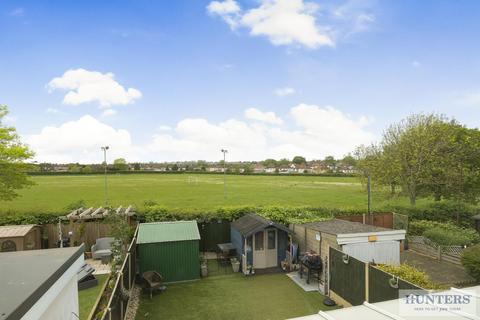 4 bedroom semi-detached house for sale, The Drive, Erith