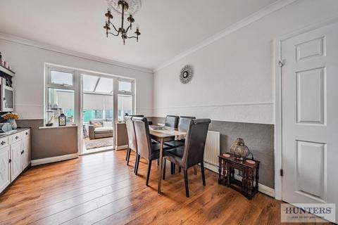 29 The Drive, Erith, DA8 1ED