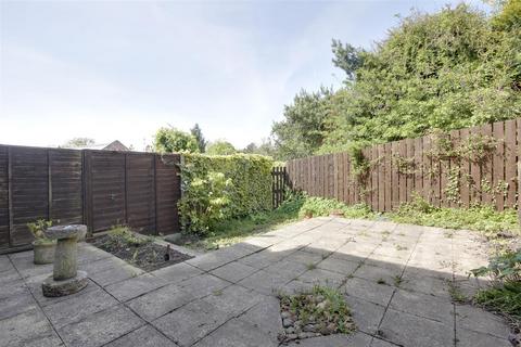 3 bedroom terraced house for sale, Raikes Court, Welton