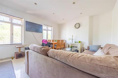 2 bedroom apartment for sale, Southchurch Avenue, Southend-On-Sea