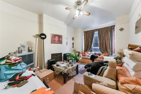 55 Replingham Road, London, SW18 5LU