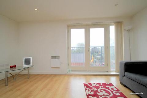 1 bedroom apartment to rent, Eastside Mews, London
