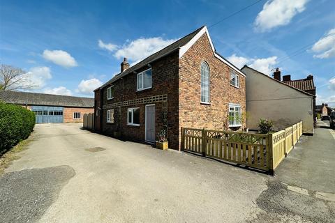 3 bedroom detached house for sale, Wistowgate, Cawood, Selby