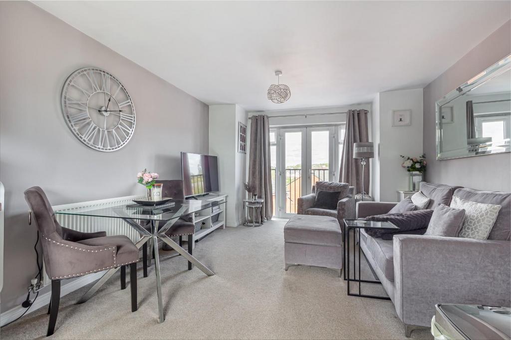Fussell Way, Wollaston, Stourbridge... 2 bed apartment for sale £180,000