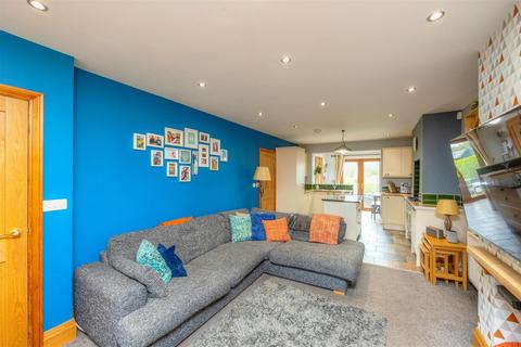630 Stannington Road, Stannington, Sheffield, S6 6AE