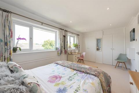22 Barrons Row, Harpenden, AL5 1SD