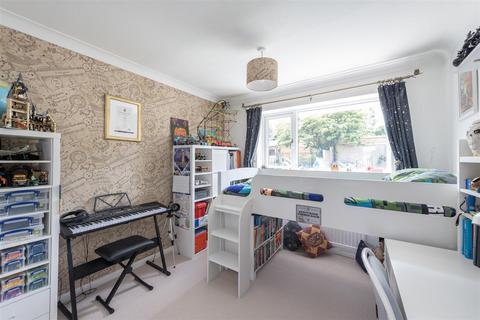 22 Barrons Row, Harpenden, AL5 1SD