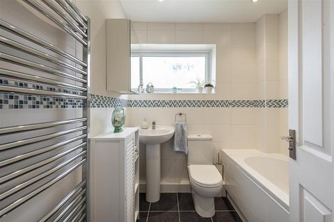 22 Barrons Row, Harpenden, AL5 1SD