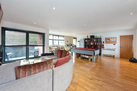 4 bedroom apartment for sale, Reservoir Studios, Wapping, E1W