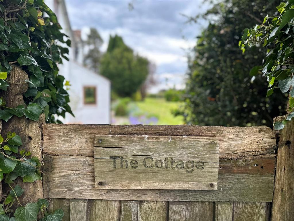 The Cottage 2.jpg