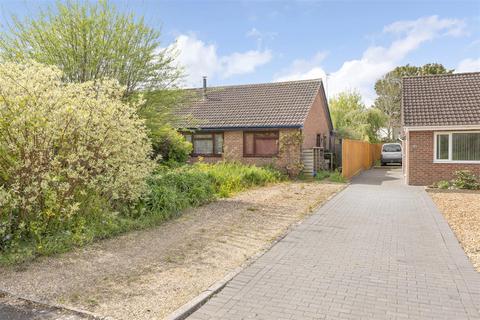 33 Oak Drive, North Bradley, Trowbridge, BA14 0SW