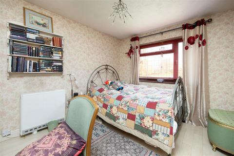 33 Oak Drive, North Bradley, Trowbridge, BA14 0SW