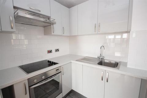 1 bedroom apartment to rent, London Road, Greenhithe, Kent