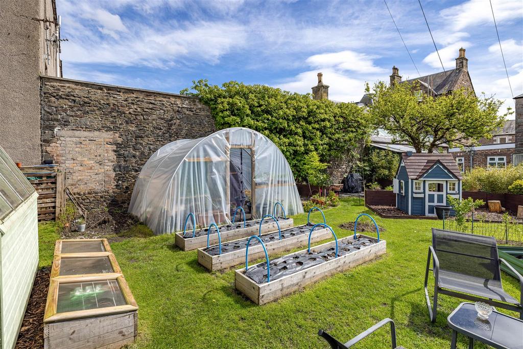 8 Roxburgh Street Galashiels 46.JPG