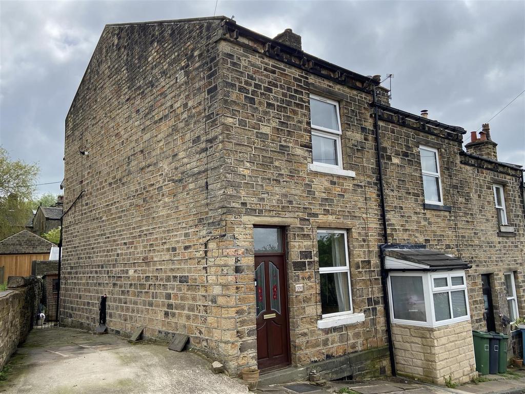 Bracken Hill, Mirfield WF14 4 bed townhouse for sale £215,000