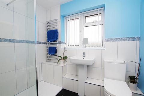30 Benwell Close, Westlea, Swindon, SN5 7BY