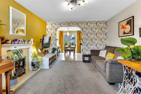 11 Hill View Road, Bidford On Avon, Alcester, B50 4DT
