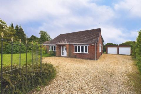 4 bedroom detached bungalow for sale, Norwich Road, Swaffham