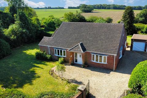 4 bedroom detached bungalow for sale, Norwich Road, Swaffham