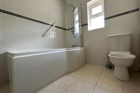 5 Aldridge Road, Oldbury, B68 0HA