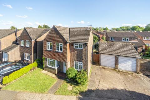 4 bedroom detached house for sale, Wheatfield, Leybourne, West Malling