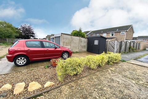 93 Catchpole Close, Kessingland, Lowestoft, NR33 7TL