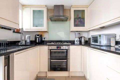2 bedroom flat for sale, Ravensbourne Road Bromley BR1