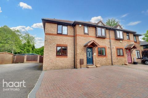4 bedroom semi-detached house for sale, Hayes Road, Greenhithe