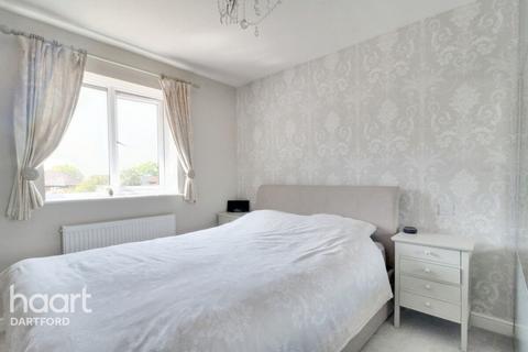 35 Hayes Road, Greenhithe, DA9 9DS
