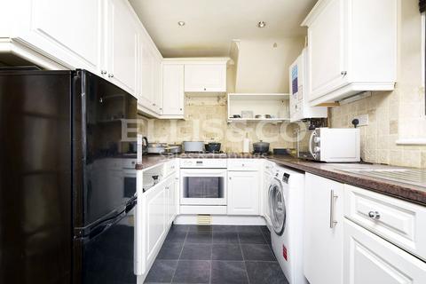 71 Rivington Crescent, London, NW7 2LF