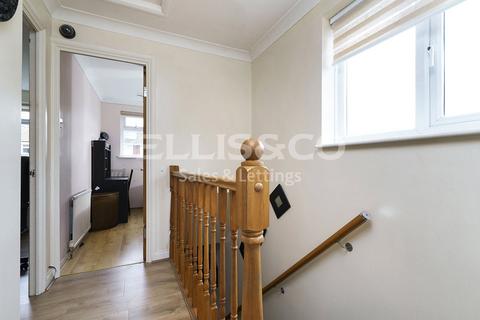 71 Rivington Crescent, London, NW7 2LF