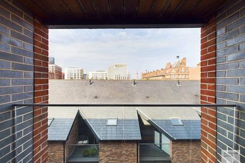 undefined, Apt 3.15 :: Ice Plant
