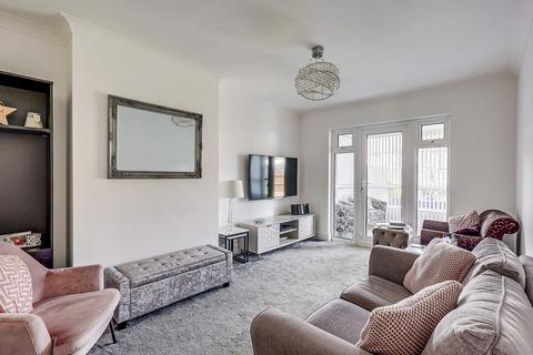 15 Bradley Close, Benfleet, SS7 3AQ