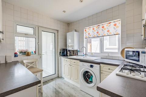 15 Bradley Close, Benfleet, SS7 3AQ