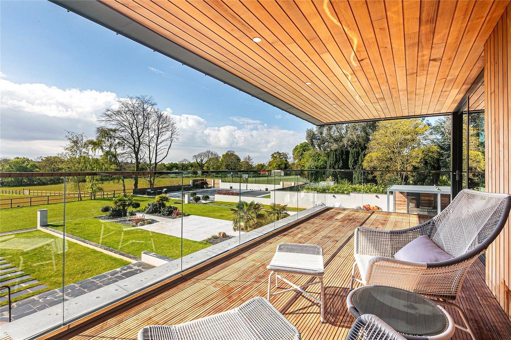 Covered Sitting Area