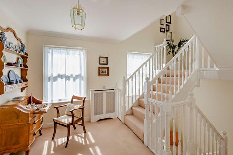 4 Baynard Avenue, Flitch Green, Dunmow, CM6 3FF