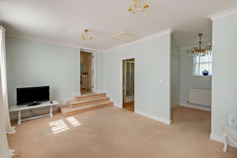 4 Baynard Avenue, Flitch Green, Dunmow, CM6 3FF