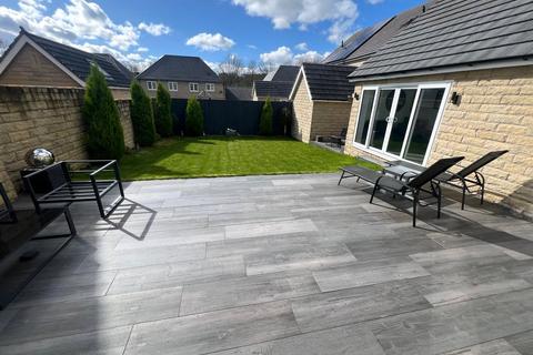 11 Mill Square, Horsforth, Leeds, LS18 4GJ