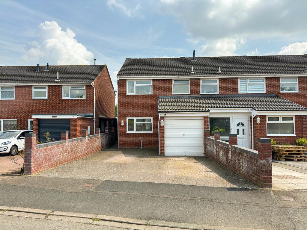 Three Elms, Hereford, HR4 3 bed semidetached house for sale £260,000