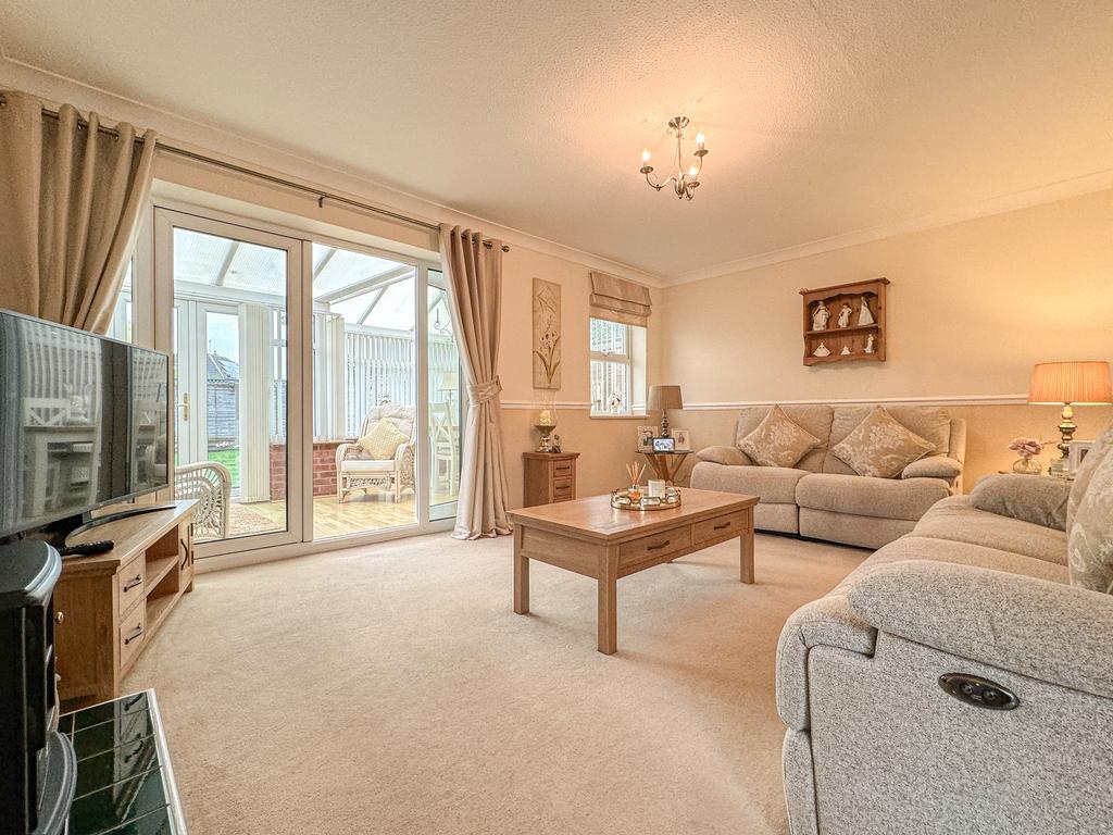 Three Elms, Hereford, HR4 3 bed semidetached house for sale £260,000