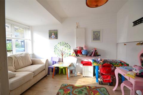 37 Oaklands, South Godstone, Godstone, RH9 8HX