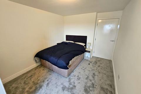 2 bedroom flat to rent, Hulme High Street, Manchester, M15