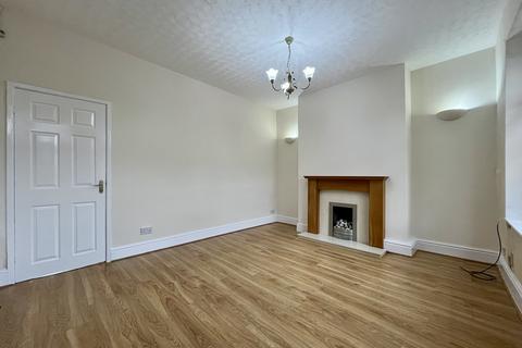 3 bedroom terraced house to rent, Hough Lane, Bromley Cross, Bolton, BL7