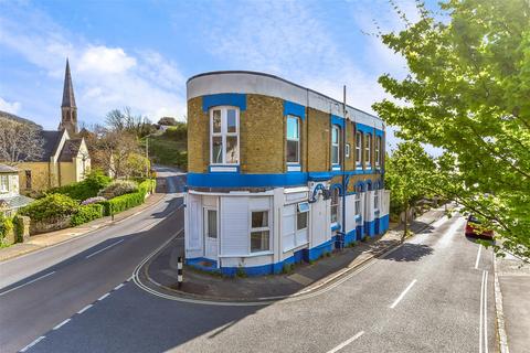 2 bedroom apartment for sale, Trinity Road, Ventnor, Isle of Wight