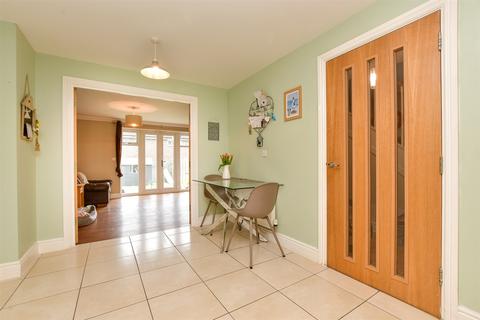 4 bedroom terraced house for sale, Lower Dene, East Grinstead, West Sussex