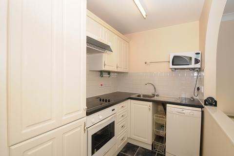 2 bedroom flat to rent, Dorset Mews London N3
