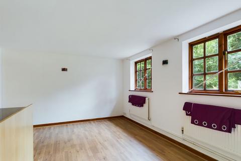 2 bedroom property to rent, Ifield, Crawley RH11