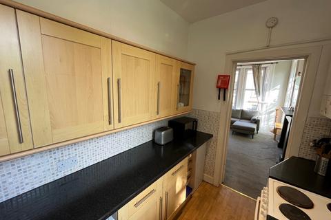 3 bedroom flat to rent, Steels Place, Edinburgh EH10